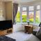 Acacia Breezes - Delightful Scarborough Semi