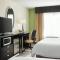 Holiday Inn Express & Suites I-26 & Us 29 At Westgate Mall, an IHG Hotel - Spartanburg