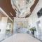 La Vague Hotel