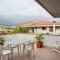 Luni Mare Bright Terrace Flat with Parking