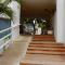 Hotel y Suites Corita