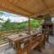 House Mali dvori