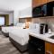 Holiday Inn Express Airdrie, an IHG Hotel - Эйрдри