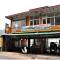 Yellowoaks Guest House