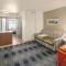 Executive Residency by Best Western Navigator Inn & Suites - Everett