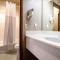 Quality Inn & Suites Bainbridge Island - Winslow
