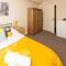 Ample Comforts, Centrally Located, Town Centre