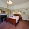 Broom Hall Country Hotel - Saham Toney