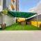 ZAHA Vacation Home 3 - Elegant & Spacious 2 br family apt, Shahrah e Faisal - Carachi