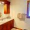 C6 Beautiful views from this Crawford Ridge Townhome a short walk from the slopes