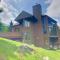 C6 Beautiful views from this Crawford Ridge Townhome a short walk from the slopes