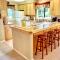 G4 Modern home with AC within walking distance of golf course and Mt Washington Hotel - Carroll