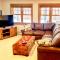 M1 Luxury home a short walk from the Mount Washington Hotel AC heated floor stunning views