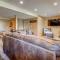 OE Beautiful modern log home on 17 acres private views fire pit Ping Pong AC