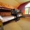 W8 Mount Washington Place Townhome great slope views fireplace large deck yard and ping pong