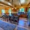 UV Log home with direct Cannon Mountain views Minutes to attractions Fireplace Pool Table AC - بيثليهيم