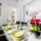 Puerto Marina, Frontline apartment in Benalmadena, Malaga