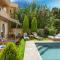 Villa Cressida