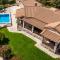 Villa La Isla with Private Pool - Mouzákion