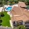 Villa La Isla with Private Pool - Mouzákion
