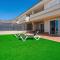 Ocean View Apartment with AC, Pool, Playa Arena PA05