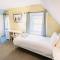 Factors House - A comfy cottage in countryside park with WIFI and access to bar and pool