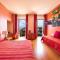Intra Hotel
