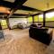 RL Breathtaking views and grand unique style private mountain retreat 4WD recommended - Whitefield