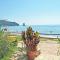 Beach house Yannis in Agios Gordios beach on Corfu