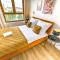 About Art Apartments