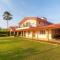 StayVistas V Square - Enjoy a pool and indoor games for a leisurely stay