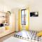 A Yellow Touch - Modern Studio in Isola Milano