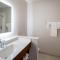 Holiday Inn Express & Suites - St Peters by IHG