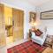 Sparrow Cottage - Westbourne