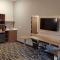 Microtel Inn & Suites by Wyndham Liberty NE Kansas City Area - Liberty