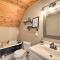 Woodsy Mountain-View Getaway with Hot Tub! - بون