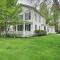 Romantic Country Apt by Lake Erie and Wineries!