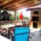 Nice house with pool-Splitska - Splitska