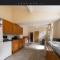 52 Cambrian St
