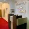 De Regency Style Hotel