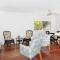 Arlington 1 Two Bedroom Unit close to the beach