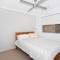 Arlington 1 Two Bedroom Unit close to the beach