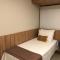 Guarajuba Summer Flat Melhor localização de Guarajuba e melhores Flats Beira Mar de Guarajuba Dispomos de 4 flats decorados no mesmo condomínio Aqui você não precisa de carro para nada Faça tudo à pé