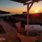 Sunset Studios & Rooms