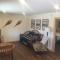 Creekside Downtown Vacation Suites, Only Adults 25 or older