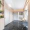 Brand new apartment with terrace near the sea