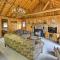 Rustic River View Cabin with Fire Pit, Games and Grill - هاوتون ليك