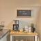 Tucson Foothills Oasis Near Hiking Trails!