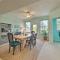 Bright Manistee Condo with Beach and Pool Access! - 马尼斯蒂