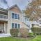 Bright Manistee Condo with Beach and Pool Access! - 马尼斯蒂